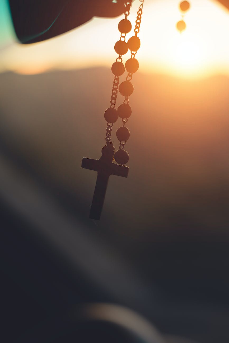 Rosary Round Up: Take Some Time to Think About How You Can Imitate the Glorious Mysteries in Your Life